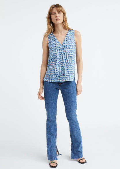Top col v en coton imprimé tacheté bleu