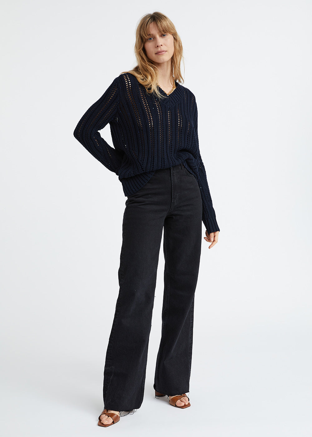 Pull marine en coton ajouré