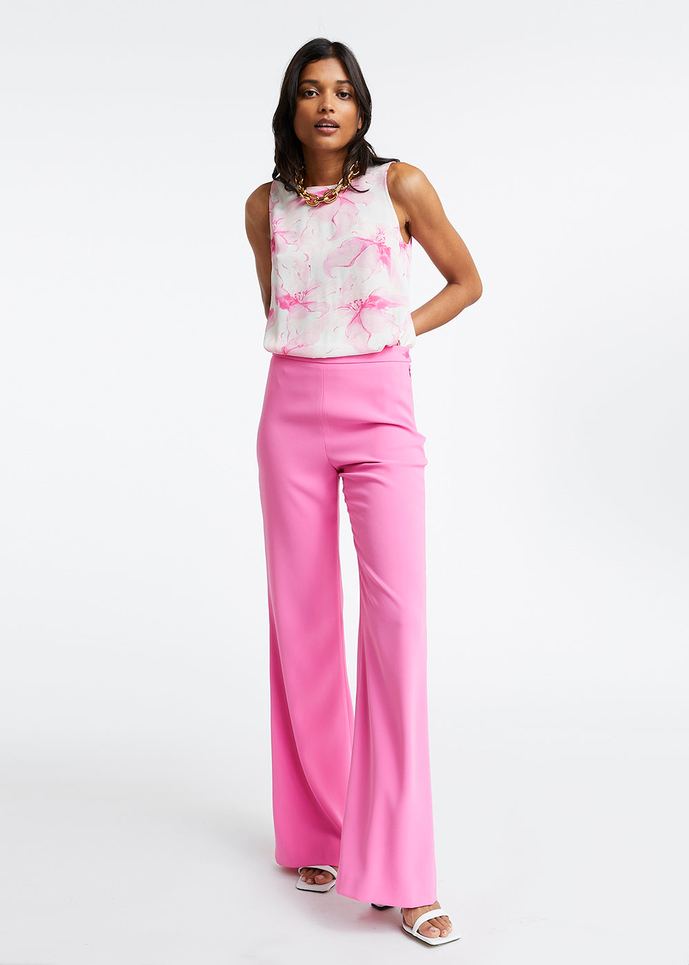 Pantalon fushia à jambes larges
