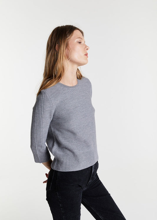 GREY WOOL SHORT SWEATER