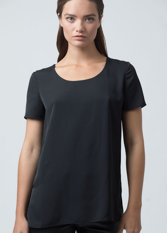 T-shirt noir en crêpe satin